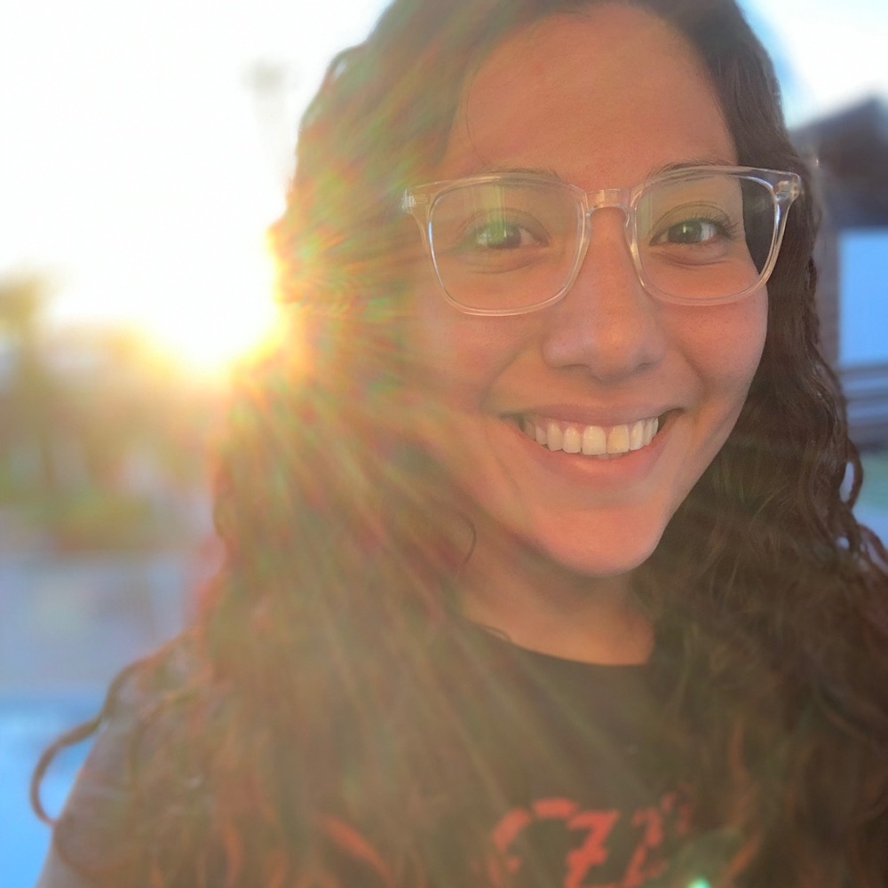 Meet your Posher, Alejandra